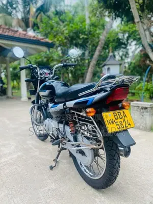 Bajaj CT-100 2014 Motorbike (Used)