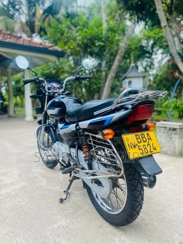 Bajaj CT-100 2014 Motorbike (Used)