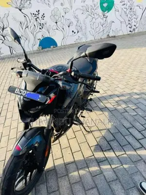Bajaj Pulsar N160 2025 Motorbike (Used)