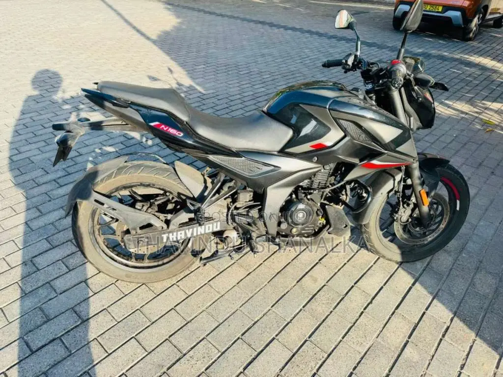 Bajaj Pulsar N160 2025 Motorbike (Used)