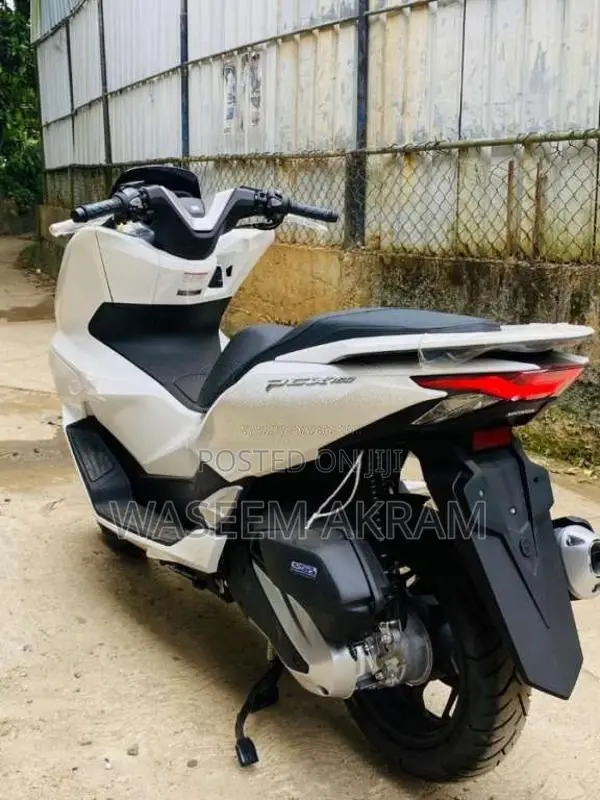 Honda Pcx 160 Japan 2025 Motorbike Brand New