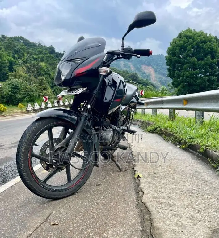 Bajaj Pulsar 2018 Motorbike (Used)