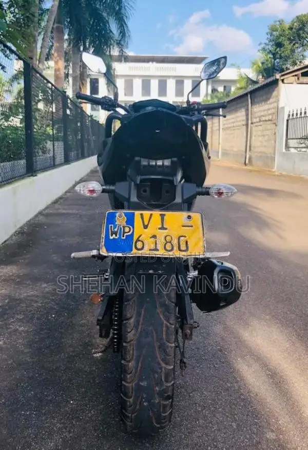 Yamaha FZ VERSION 01 2009 Motorbike (Used)