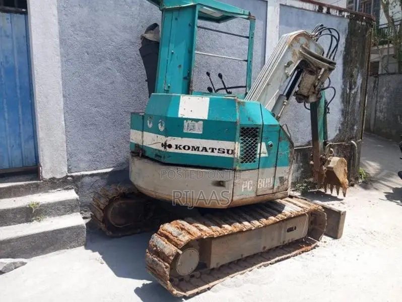 Komatsu Pc30 2020 Heavy-Duty (Used)