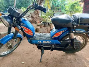 TVS XL Super 2011 Motorbike (Used)