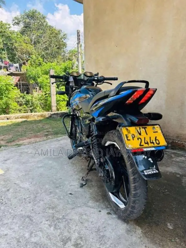 Bajaj Pulsar 2010 Motorbike (Used)