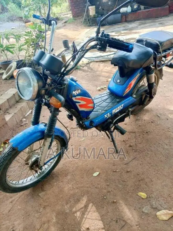 TVS XL Super 2011 Motorbike (Used)