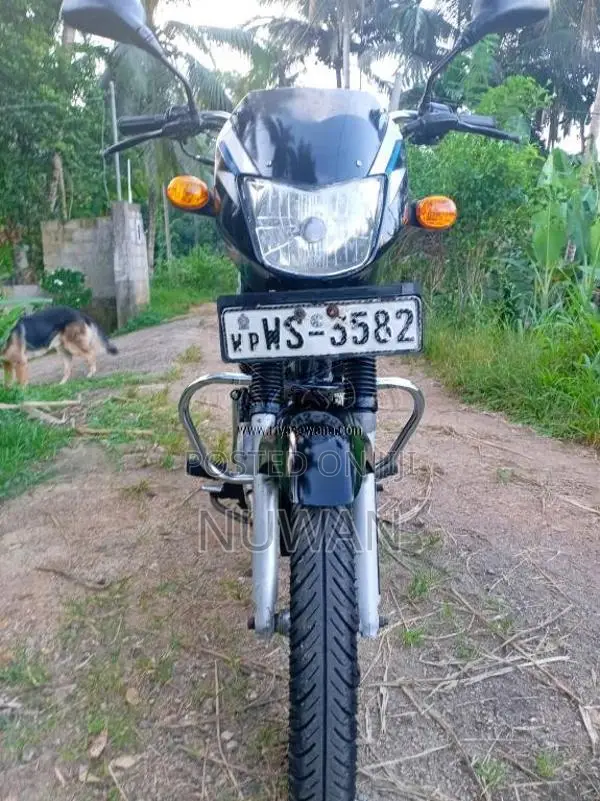 Bajaj CT-100 2011 Motorbike (Used)
