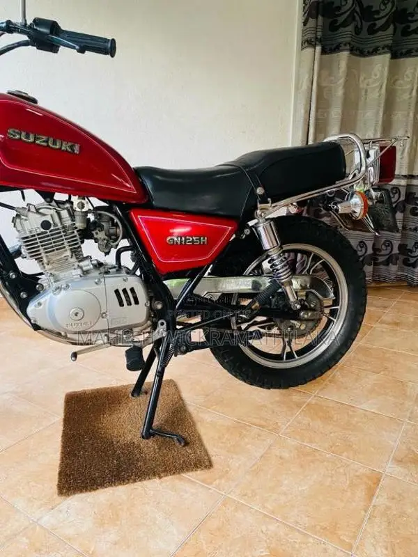 Suzuki GN125 H 2018 Motorbike (Used)