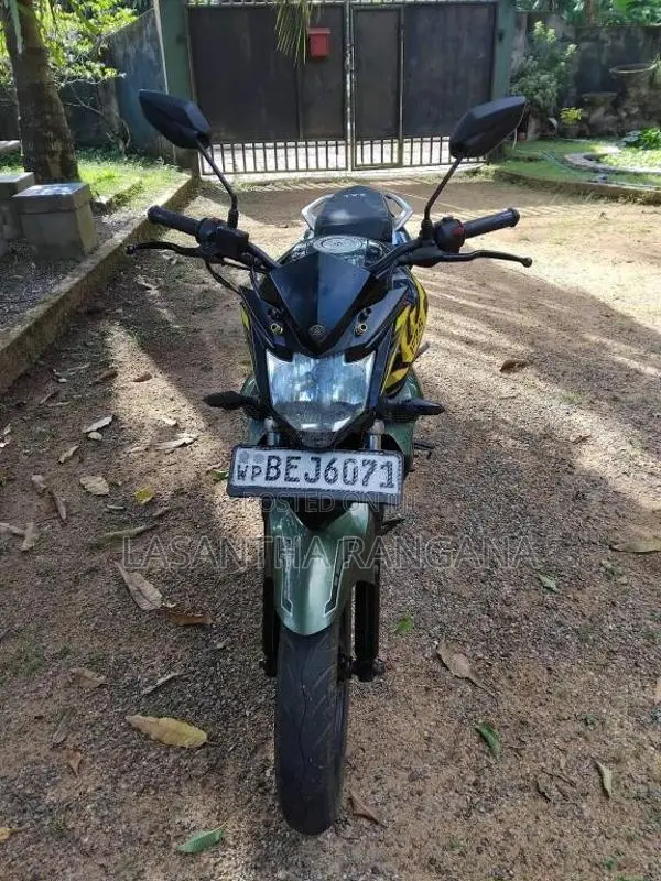 Yamaha FZ-S Version 2.0 2016 Motorbike (Used)