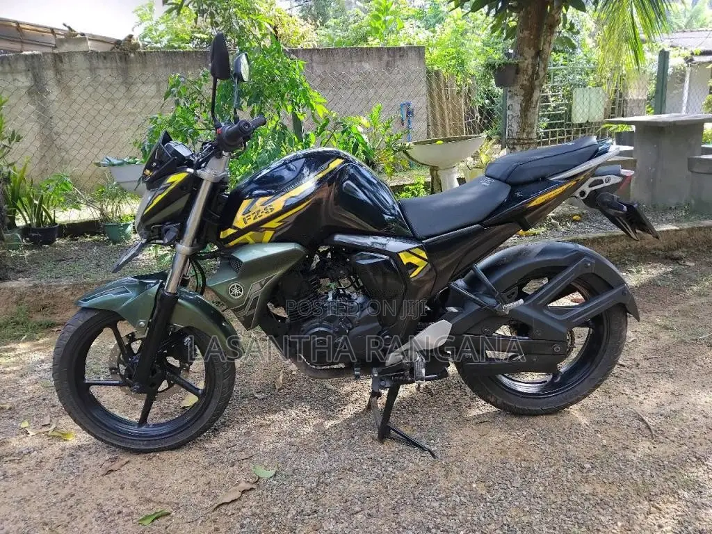 Yamaha FZ-S Version 2.0 2016 Motorbike (Used)