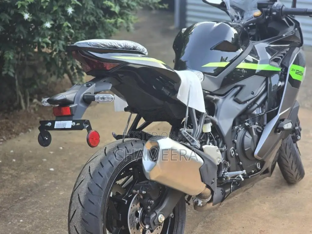 Kawasaki ZX25R SE 2026 Motorbike Brand New