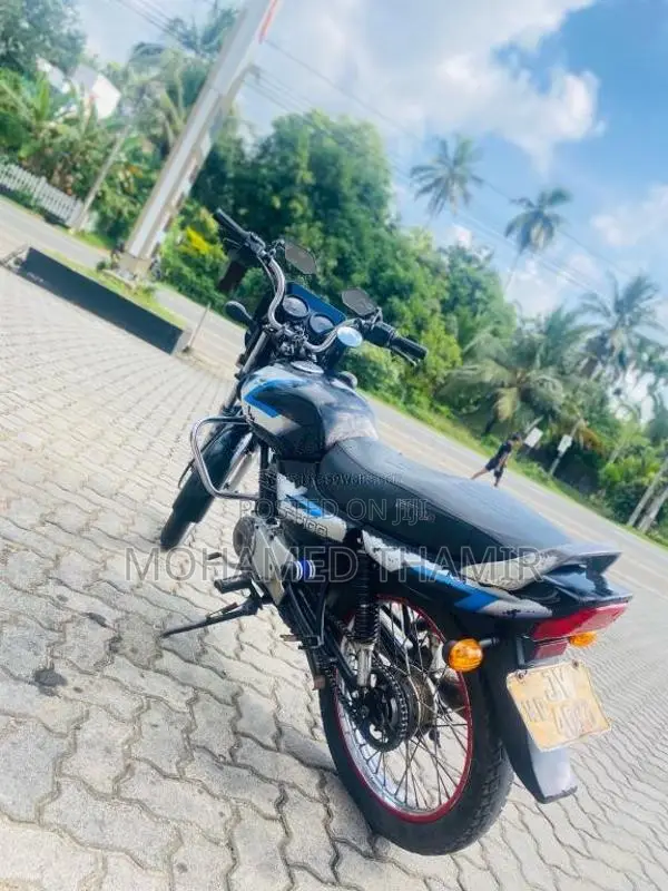 Bajaj CT-100 2005 Motorbike (Used)