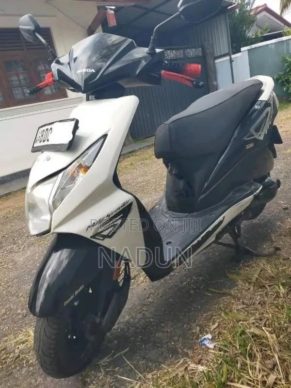 Honda Dio 2016 Motorbike (Used)