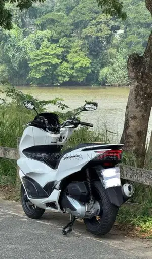 Honda PCX 2024 Motorbike (Used)