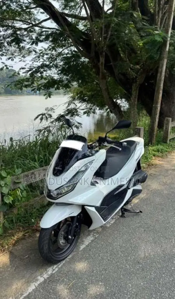 Honda PCX 2024 Motorbike (Used)