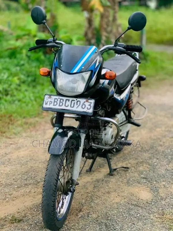 Bajaj CT-100 2014 Motorbike (Used)