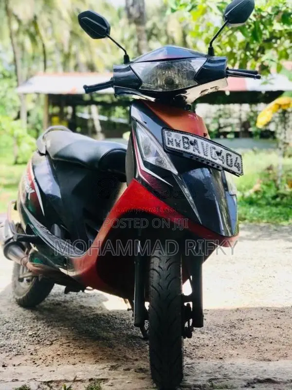 TVS Scooty Streak 2013 Motorbike (Used)