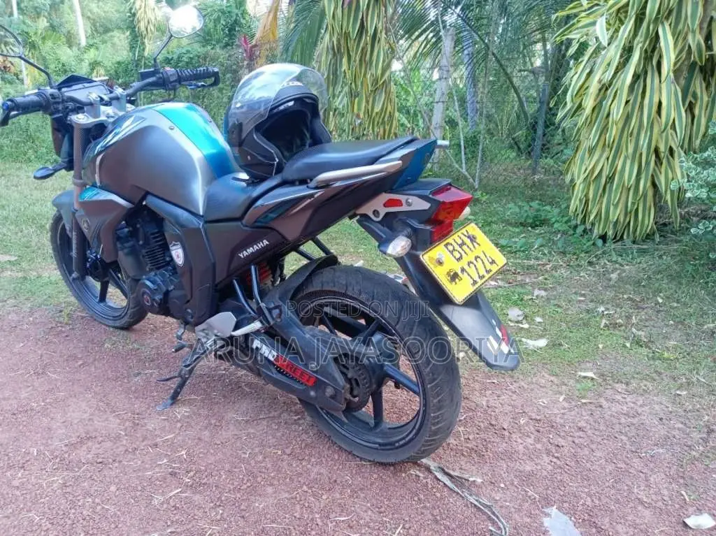 Yamaha FZ Version 2.0 2019 Motorbike (Used)