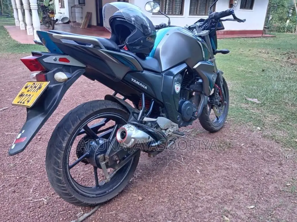 Yamaha FZ Version 2.0 2019 Motorbike (Used)