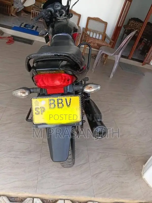 Honda Dream Yuga 2013 Motorbike (Used)