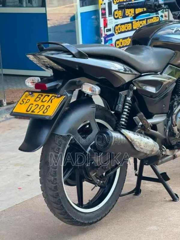 Bajaj Pulsar 150 2015 Motorbike (Used)