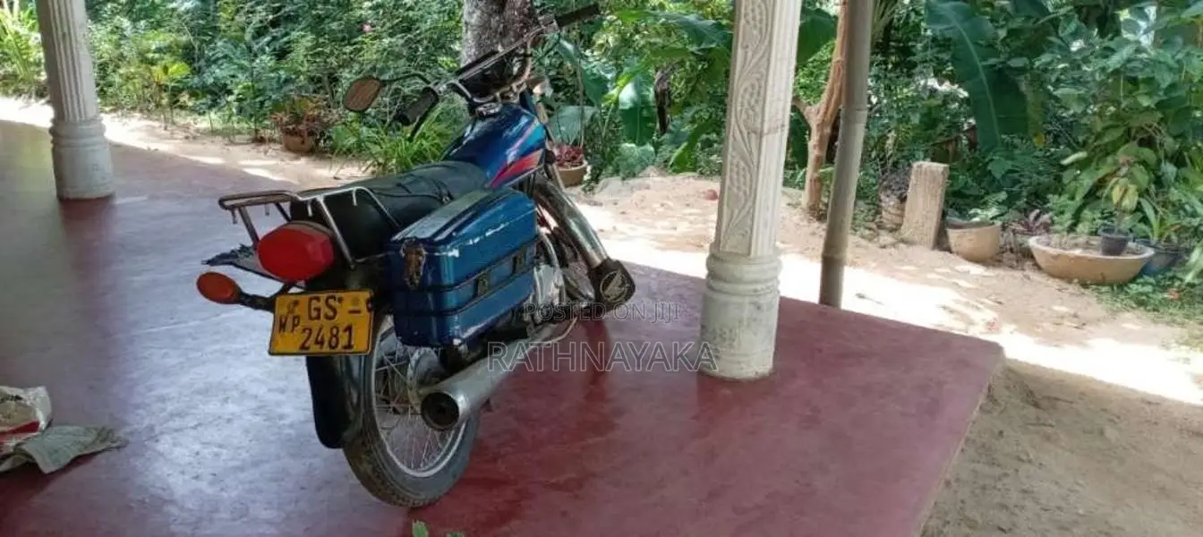 Honda CG 125 2002 Motorbike (Used)