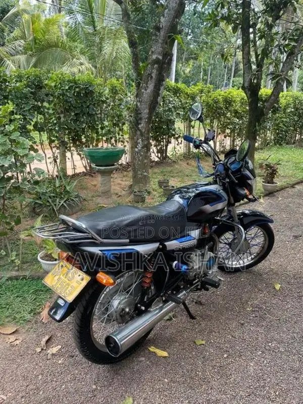 Bajaj CT-100 2012 Motorbike (Used)