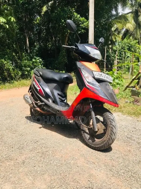 TVS Scooty Streak 2013 Motorbike (Used)