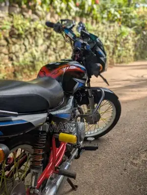 Bajaj CT-100 2004 Motorbike (Used)