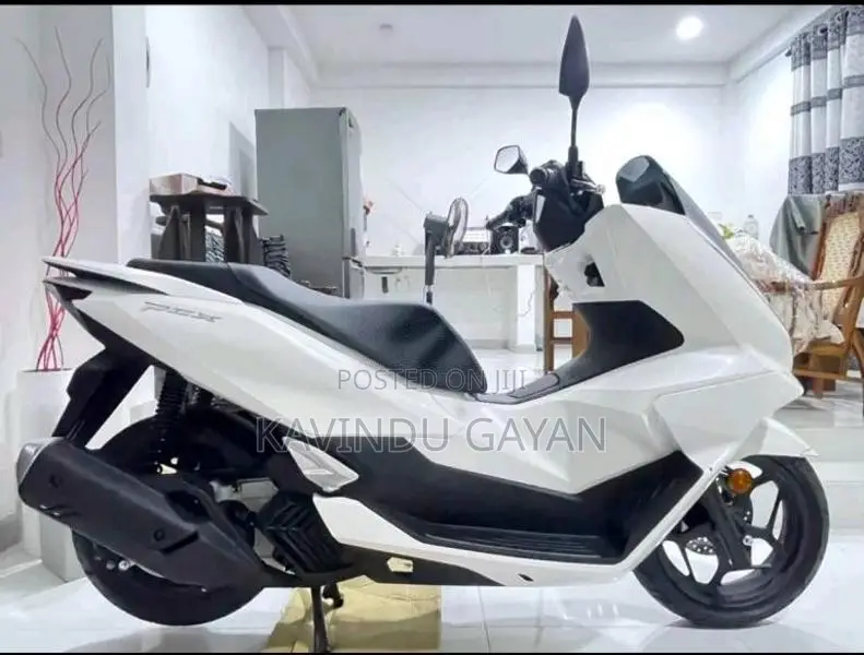 Honda PCX Japan 2025 Motorbike (Used)