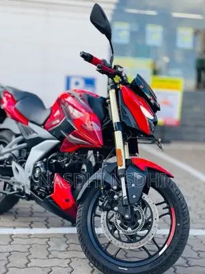 Bajaj Pulsar N160 2025 Motorbike (Used)