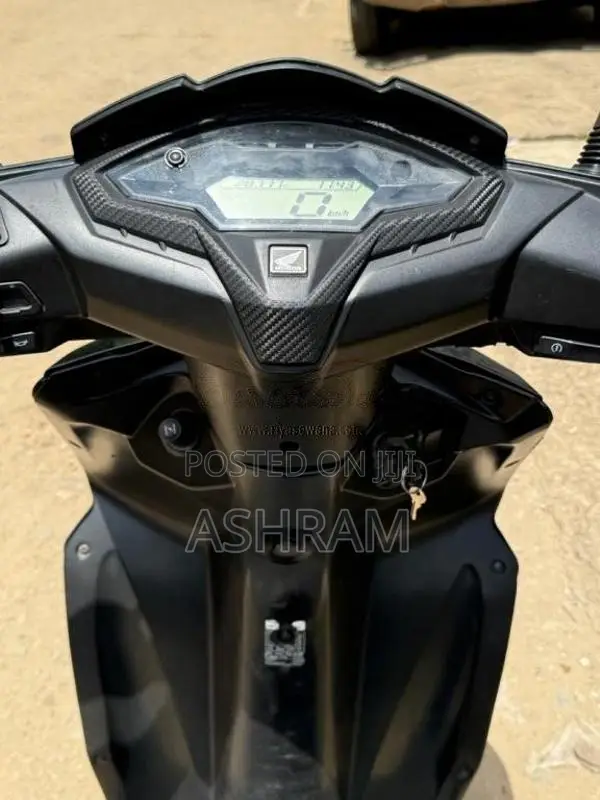 Honda Dio Dx 2019 Motorbike (Used)