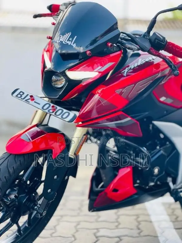 Bajaj Pulsar N160 2025 Motorbike (Used)