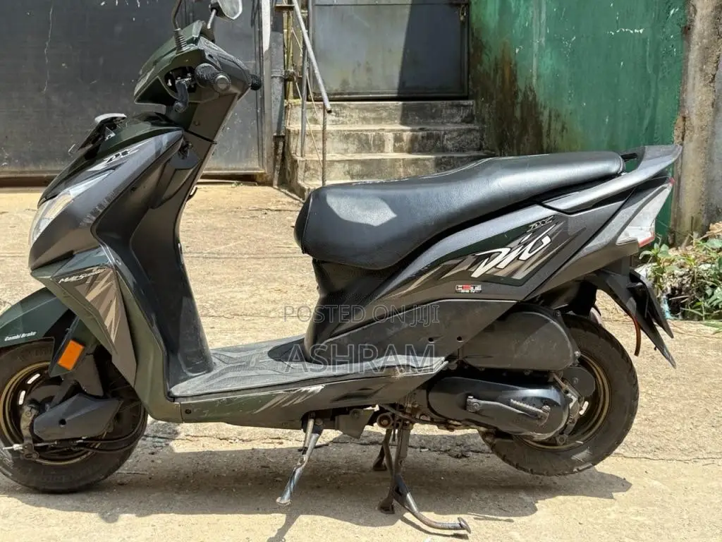 Honda Dio Dx 2019 Motorbike (Used)