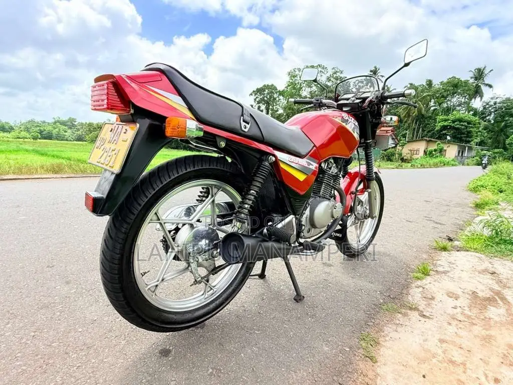 Suzuki GS125 2008 Motorbike (Used)