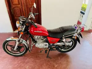 Suzuki GN125H 2015 Motorbike (Used)
