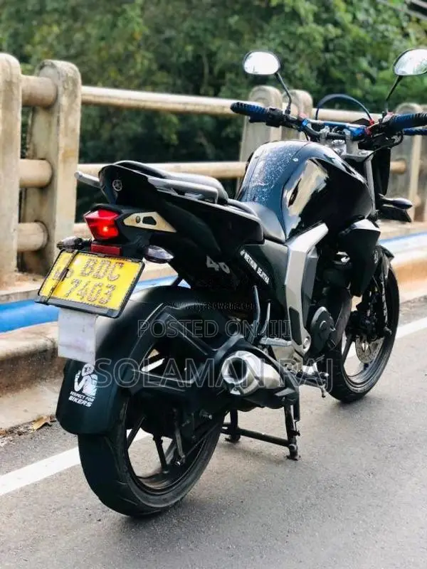Yamaha Fz Version 2 2015 Motorbike (Used)