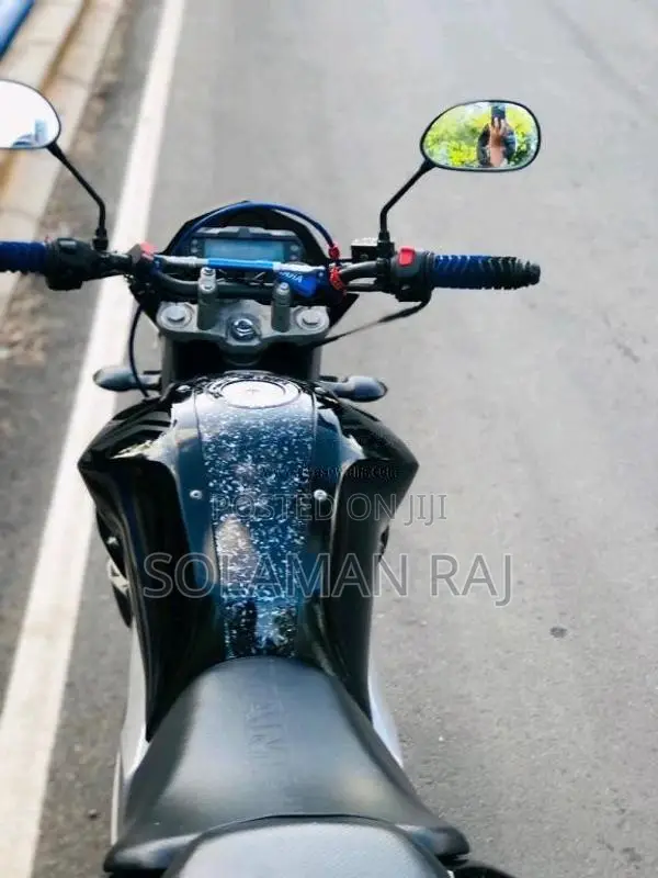 Yamaha Fz Version 2 2015 Motorbike (Used)