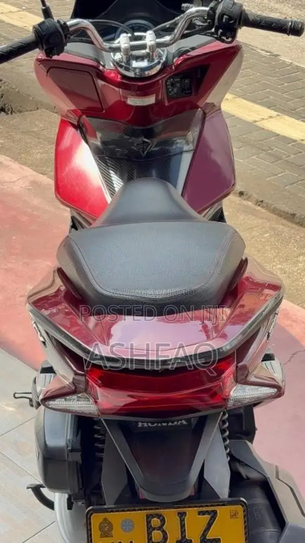 Honda Pcx 2020 Motorbike (Used)