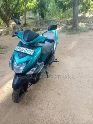 Yamaha Zr 2019 Motorbike (Used)