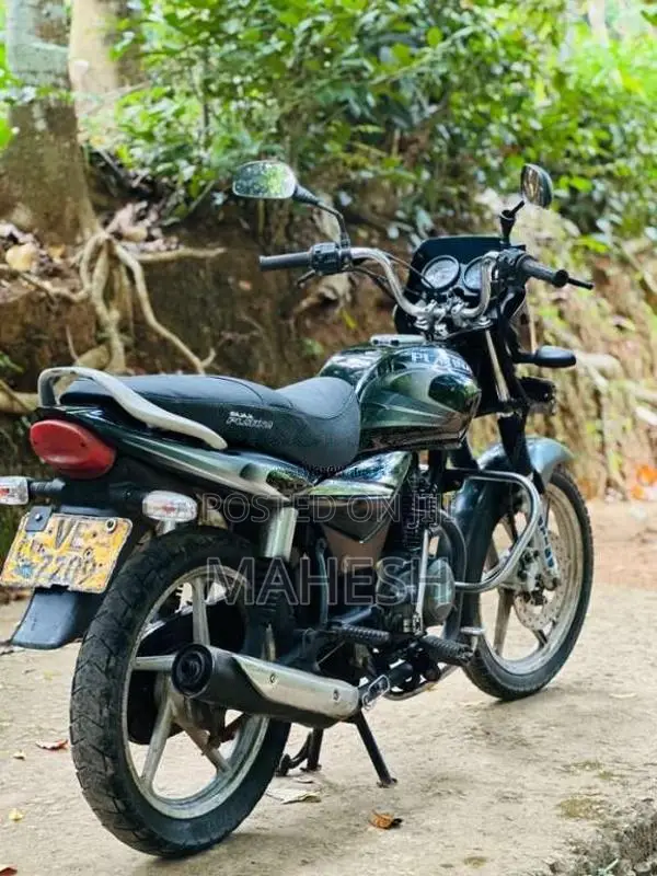 Bajaj Platina 2009 Motorbike (Used)
