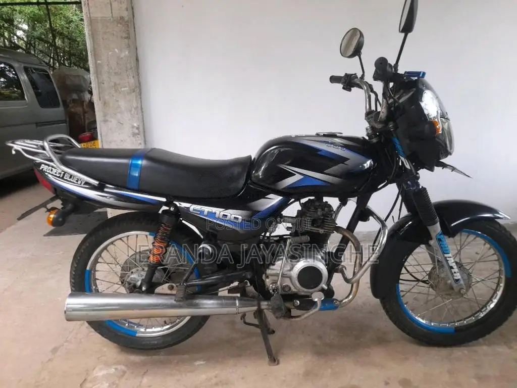 Bajaj CT-100 2010 Motorbike (Used)