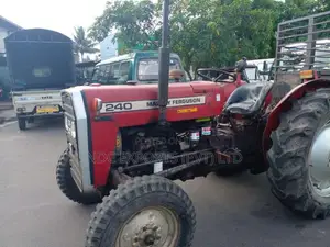 Massey-Ferguson 240 1986 Tractor (Used)