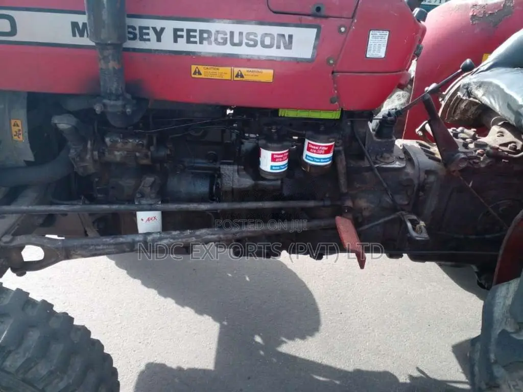 Massey-Ferguson 240 1986 Tractor (Used)