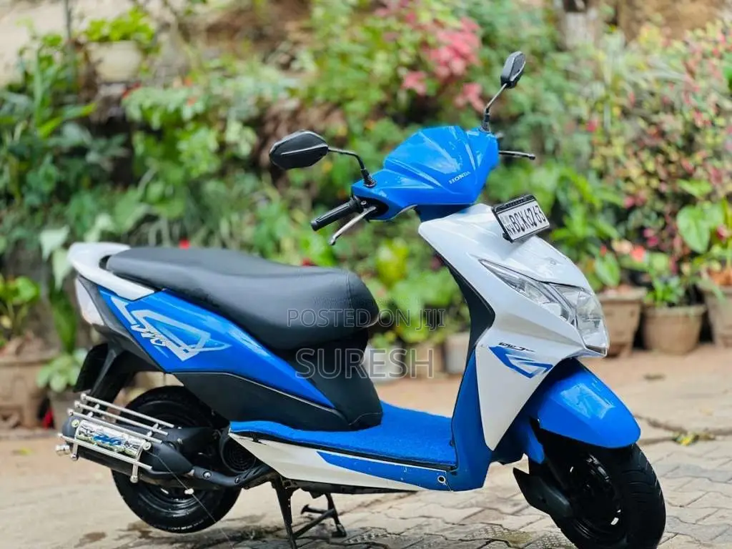 Honda Dio 2015 Motorbike (Used)