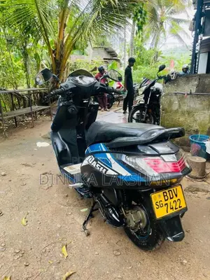 Hero Dash 2016 Motorbike (Used)