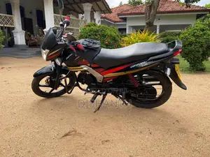Mahindra Centuro 2019 Motorbike (Used)