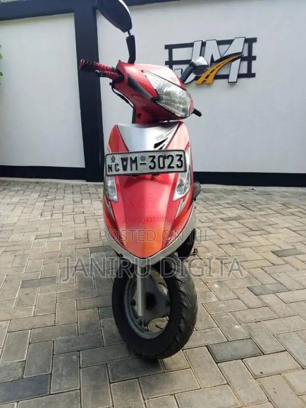 TVS Scooty Streak 2017 Motorbike (Used)