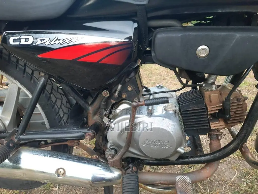 Hero-Honda Cd Deluxe 2011 Motorbike (Used)